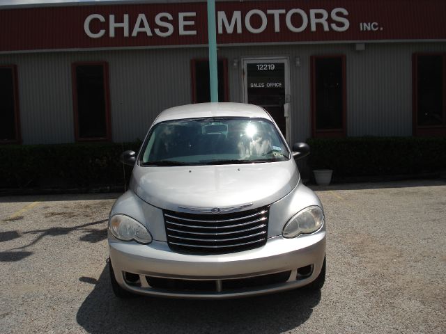2008 Chrysler PT Cruiser Base