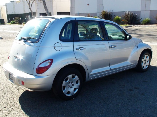 2008 Chrysler PT Cruiser Base