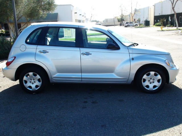 2008 Chrysler PT Cruiser Base