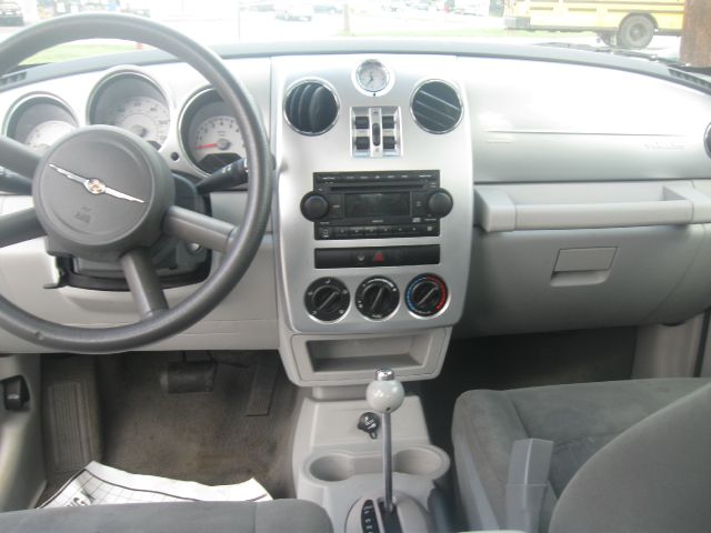 2009 Chrysler PT Cruiser Base