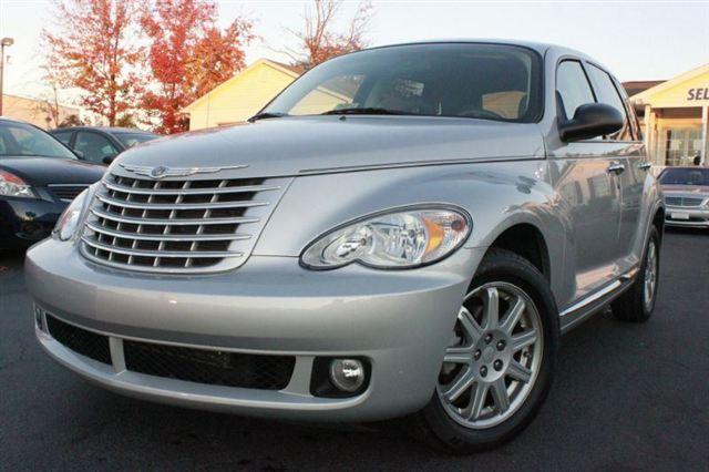 2010 Chrysler PT Cruiser 4WD ... Leather .... 95k Miles