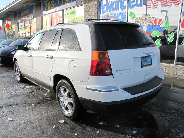 2004 Chrysler Pacifica EX - DUAL Power Doors