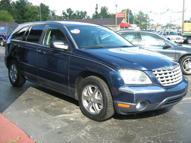 2004 Chrysler Pacifica EX - DUAL Power Doors