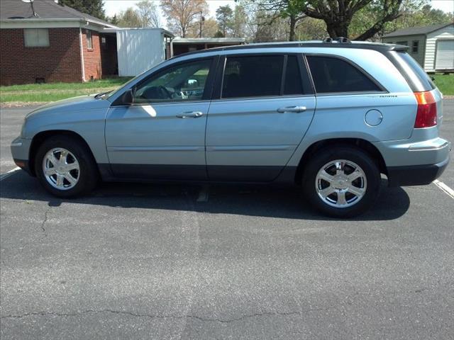 2004 Chrysler Pacifica Unknown