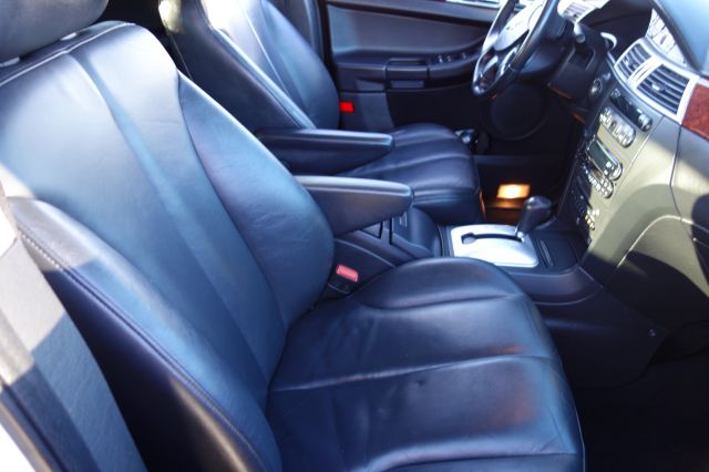 2004 Chrysler Pacifica EX - DUAL Power Doors