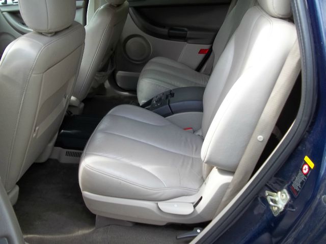 2004 Chrysler Pacifica Unknown