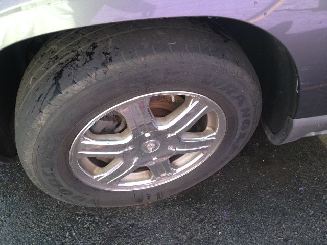 2004 Chrysler Pacifica LS Flex Fuel 4x4 This Is One Of Our Best Bargains