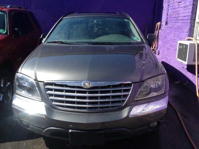 2004 Chrysler Pacifica LS Flex Fuel 4x4 This Is One Of Our Best Bargains