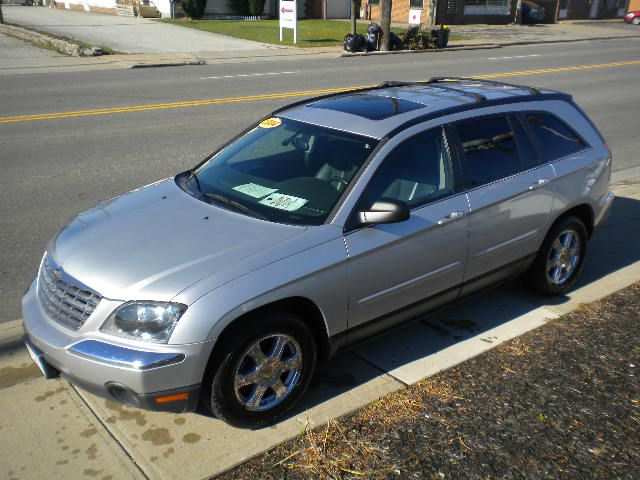2004 Chrysler Pacifica EX - DUAL Power Doors