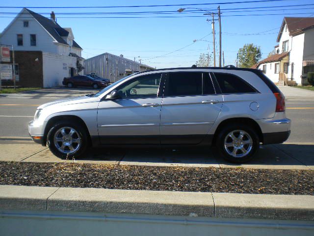 2004 Chrysler Pacifica EX - DUAL Power Doors