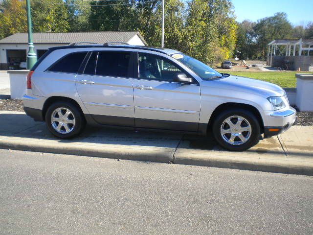 2004 Chrysler Pacifica EX - DUAL Power Doors
