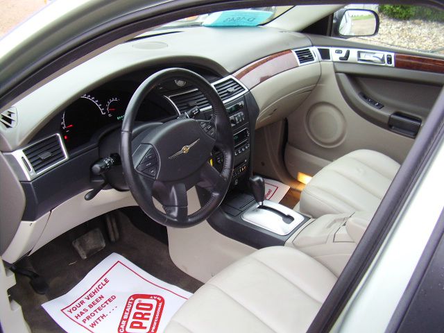 2004 Chrysler Pacifica EX - DUAL Power Doors