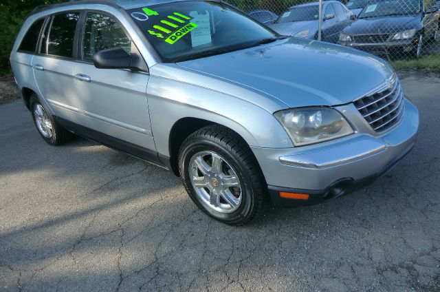 2004 Chrysler Pacifica EX - DUAL Power Doors