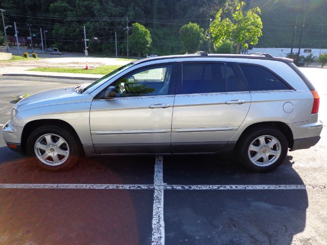 2004 Chrysler Pacifica EX - DUAL Power Doors