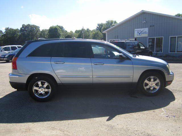 2004 Chrysler Pacifica EX - DUAL Power Doors
