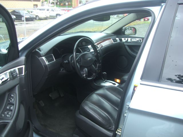 2004 Chrysler Pacifica EX - DUAL Power Doors