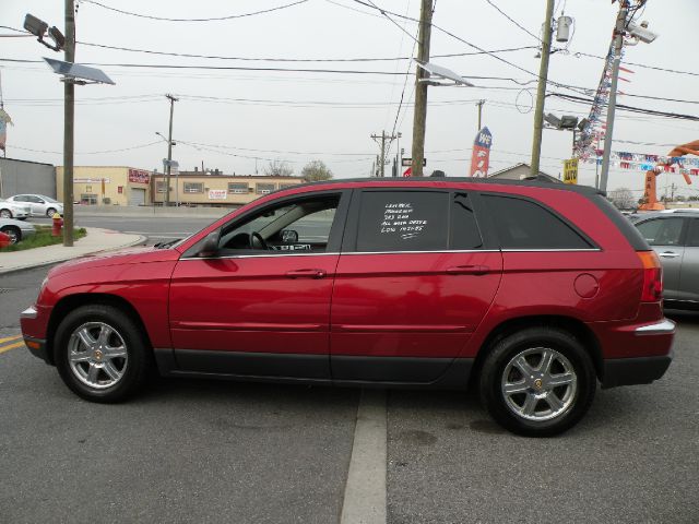 2004 Chrysler Pacifica EX - DUAL Power Doors