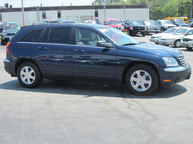 2004 Chrysler Pacifica EX - DUAL Power Doors