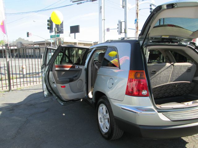 2004 Chrysler Pacifica EX - DUAL Power Doors