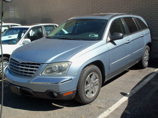 2004 Chrysler Pacifica EX - DUAL Power Doors