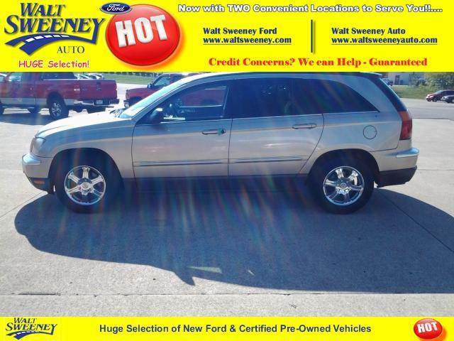 2004 Chrysler Pacifica Base