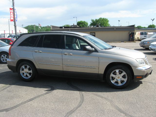 2004 Chrysler Pacifica EX - DUAL Power Doors