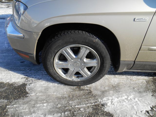 2005 Chrysler Pacifica (value Line)