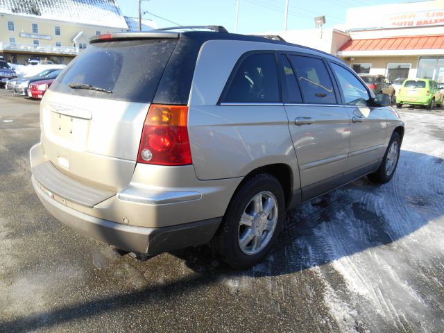 2005 Chrysler Pacifica (value Line)