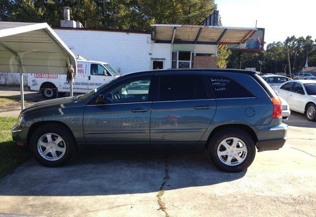 2005 Chrysler Pacifica (value Line)