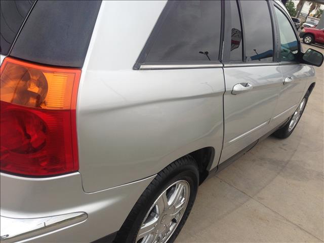 2005 Chrysler Pacifica (value Line)