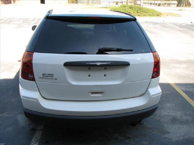 2005 Chrysler Pacifica LS Sedan Hatchback
