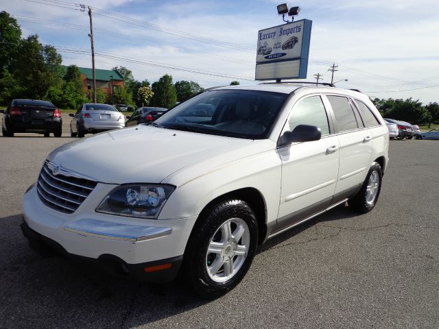 2005 Chrysler Pacifica (value Line)