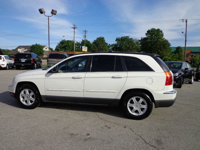 2005 Chrysler Pacifica (value Line)