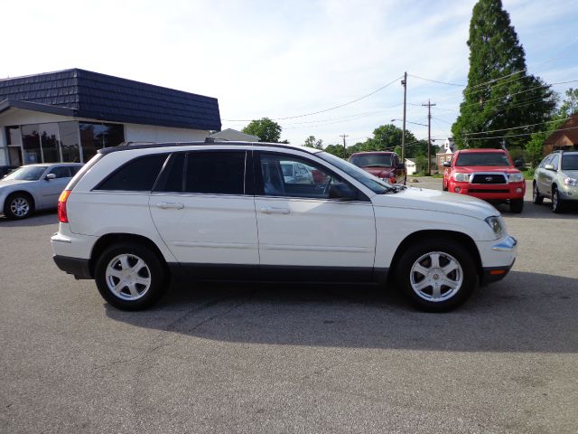 2005 Chrysler Pacifica (value Line)