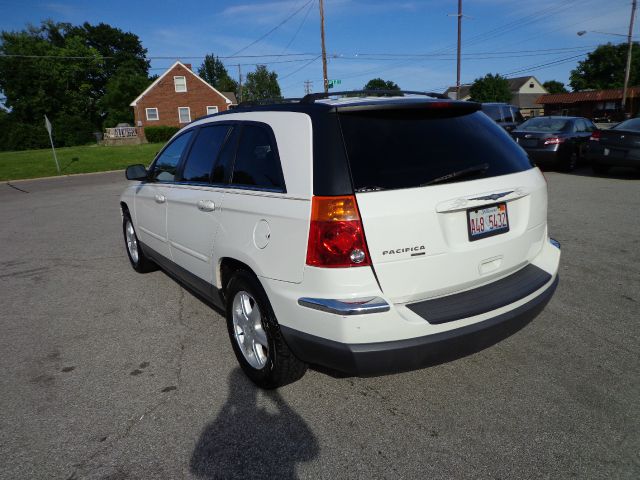 2005 Chrysler Pacifica (value Line)