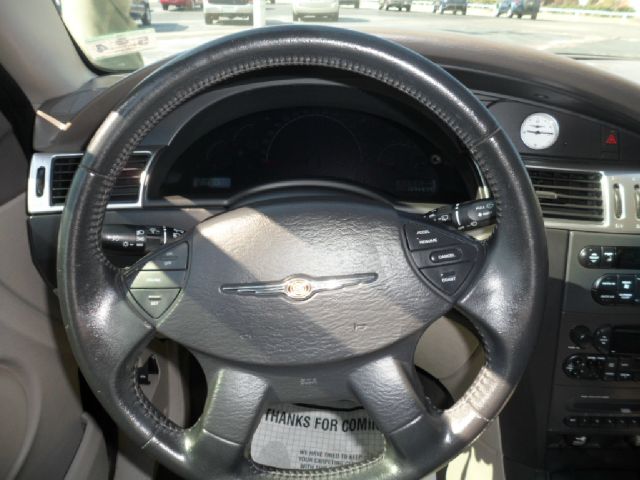 2005 Chrysler Pacifica (value Line)