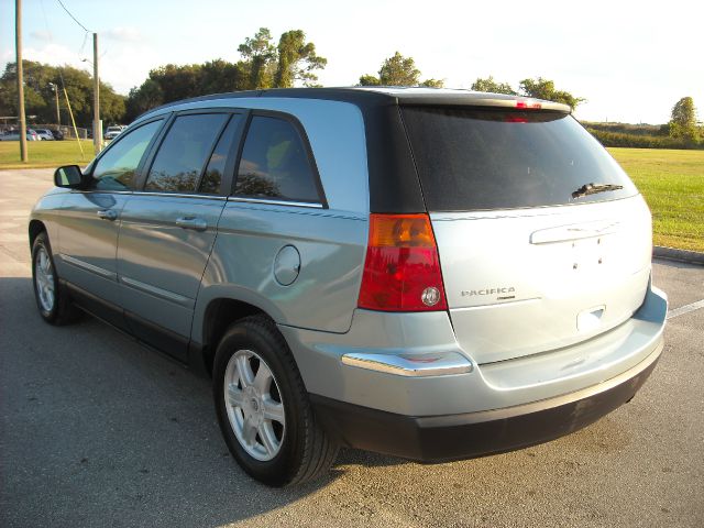 2005 Chrysler Pacifica (value Line)