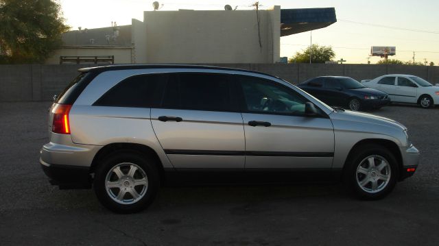 2005 Chrysler Pacifica LS Flex Fuel 4x4 This Is One Of Our Best Bargains