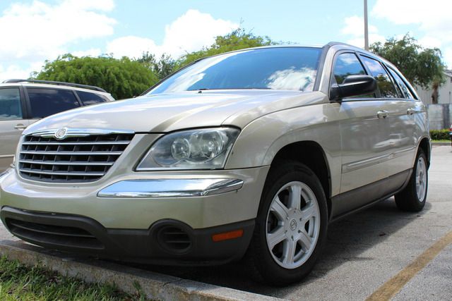 2005 Chrysler Pacifica (value Line)
