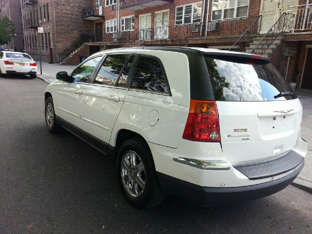 2005 Chrysler Pacifica GT Premium