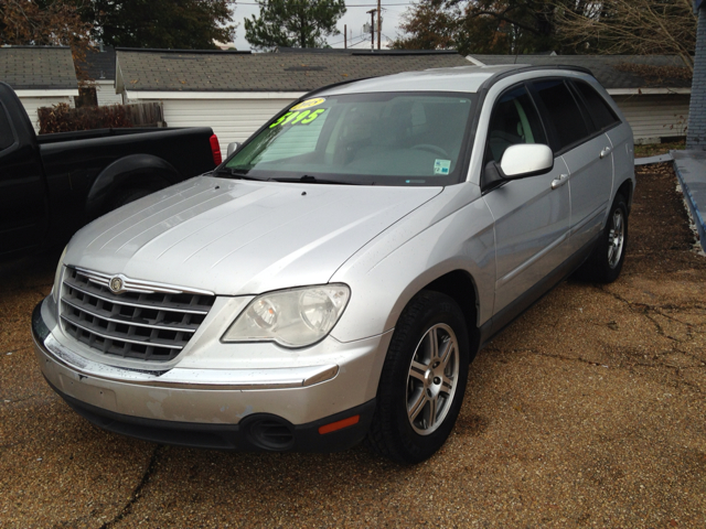 2005 Chrysler Pacifica Awd-nav-quads-third-moonroof-1 Owner