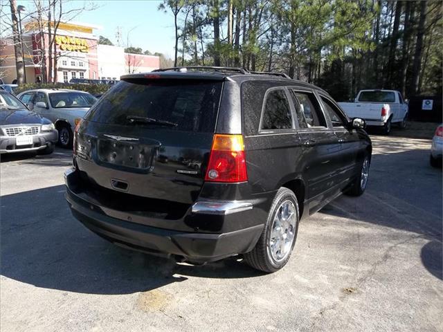 2005 Chrysler Pacifica Unknown