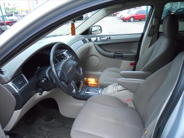2005 Chrysler Pacifica LS Sedan Hatchback