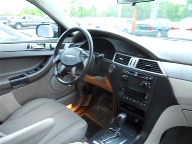 2005 Chrysler Pacifica LS Sedan Hatchback