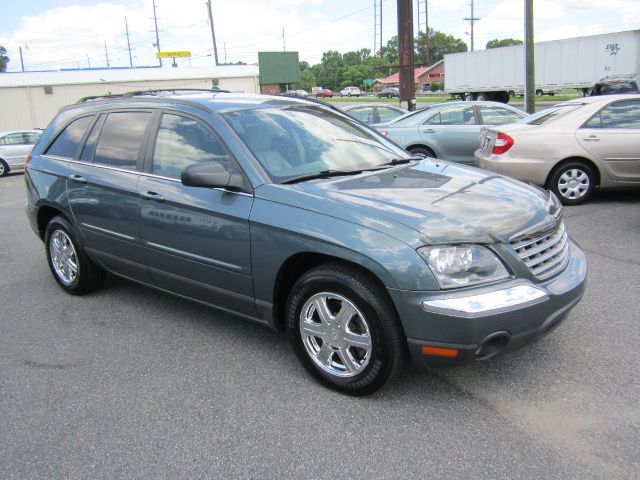 2005 Chrysler Pacifica (value Line)