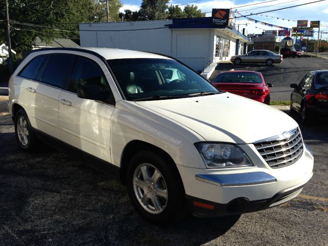 2005 Chrysler Pacifica GT Premium