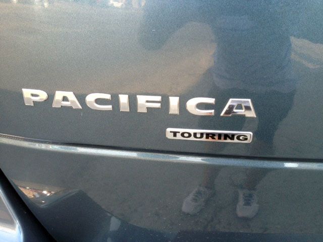 2005 Chrysler Pacifica (value Line)