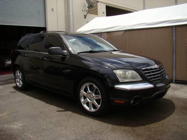 2006 Chrysler Pacifica SLT 25