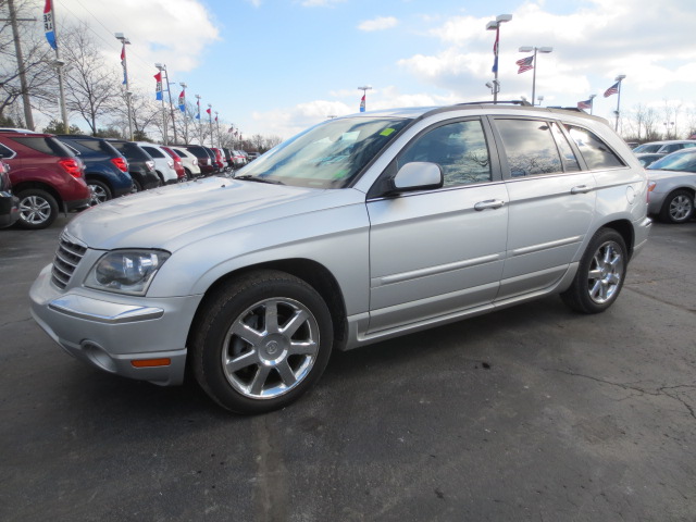 2006 Chrysler Pacifica SLT 25