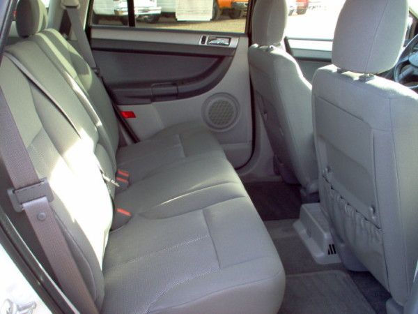 2008 Chrysler Pacifica Touring W 6 Disc